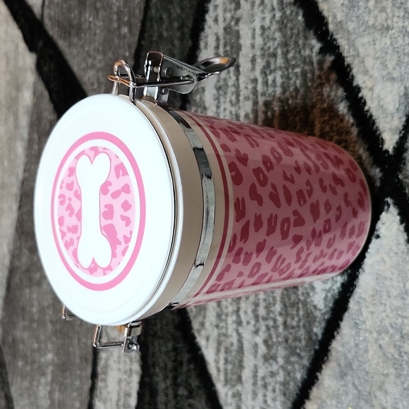 PINK LEOPARD PRINT AIRTIGHT PLASTIC DOG TREAT CONTAINER - Picture 5 of 13